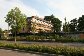  Ai Ronchi Motor Hotel  Брешиа